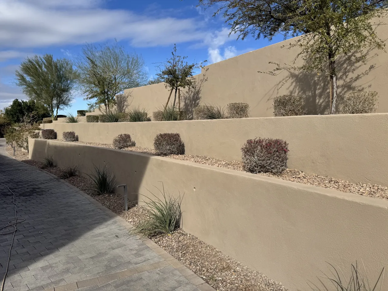 Stucco wall repair and repainting in Arrowhead, Glendale, Arizona